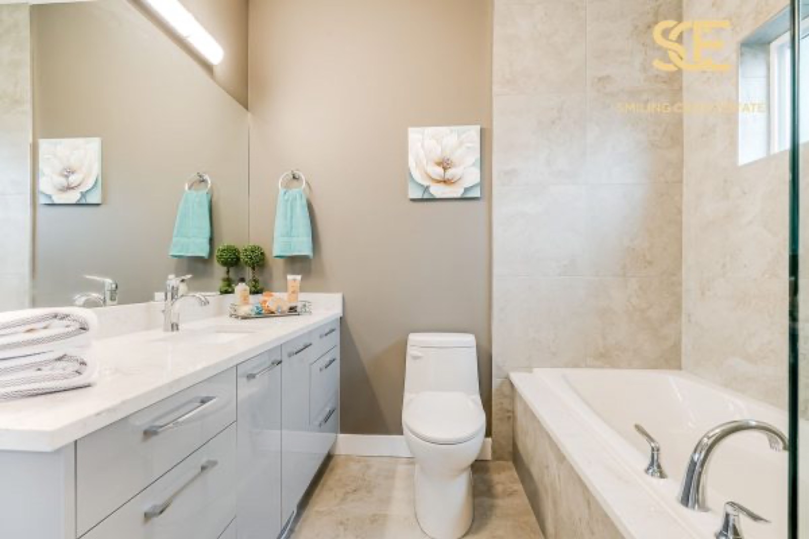 Smiling Creek Estate photo 9