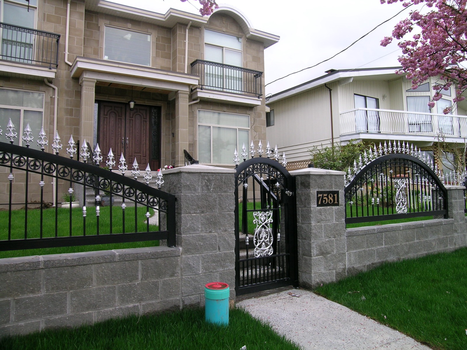 14th Ave photo 3