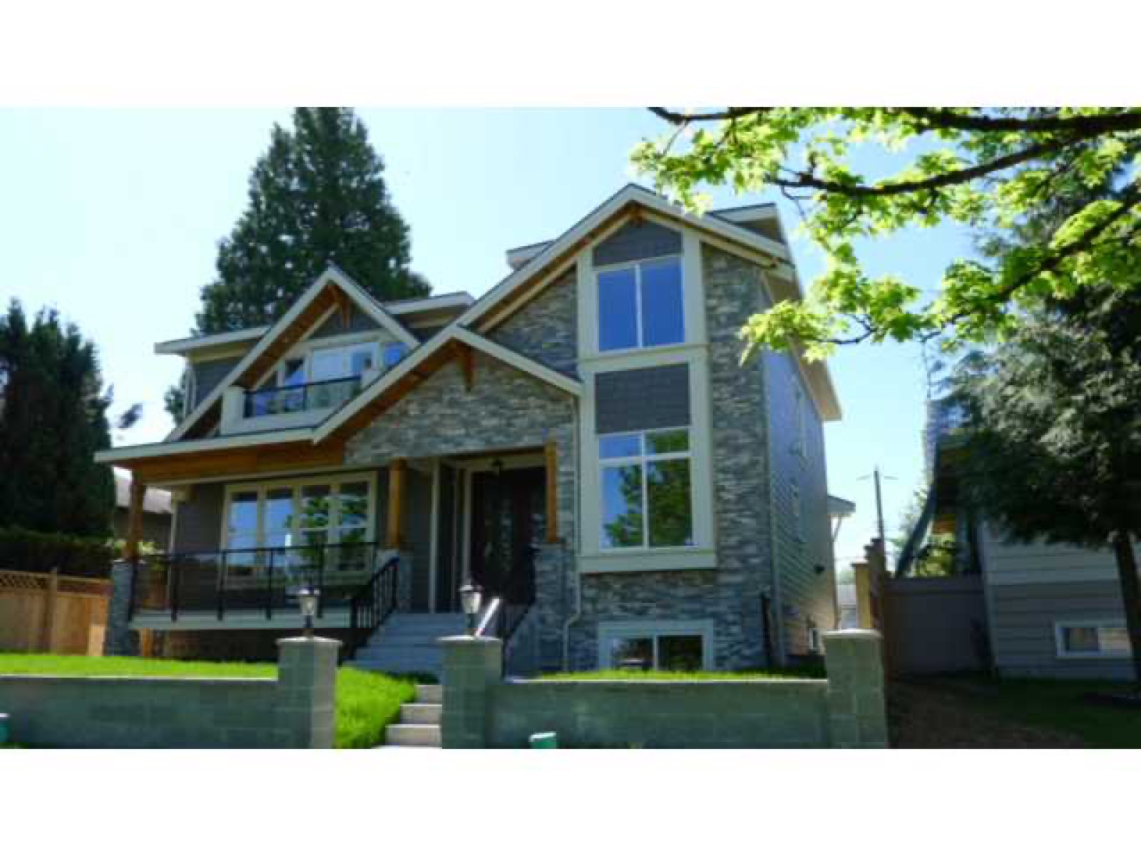 Halligan — Halligan St, Coquitlam
